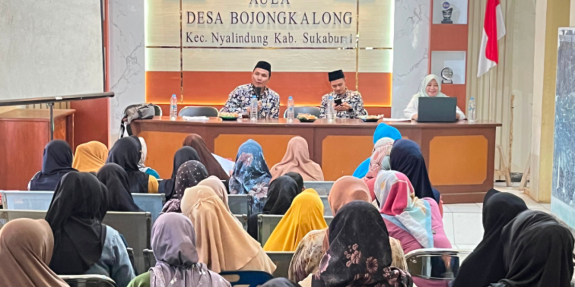 Penerima Manfaat PKH di Nyalindung Ikuti Sosialisasi Keluarga Sakinah Bersama Penyuluh KUA