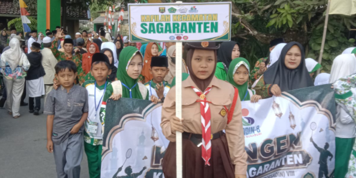 KUA Sagaranten Dampingi Kafilah Ikuti Pawai Ta’aruf PORSADIN VIII Tingkat Kabupaten Sukabumi
