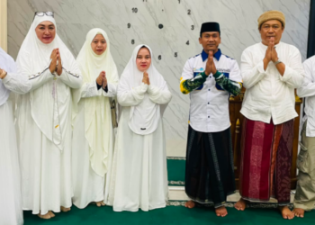 Penyuluh KUA Lengkong Hadiri dan Dampingi Walimatussafar Calon Jemaah Umrah di Desa Tegallega