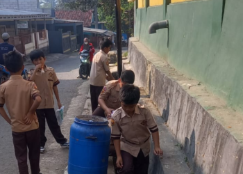 Semangat Kebersamaan Warnai Senam Pelajar dan Aksi Bersih Lingkungan di MIN 5 Sukabumi