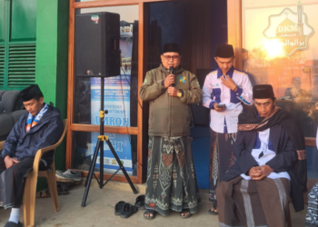 Penyuluh Agama KUA Lengkong Ambil Peran dalam Pelepasan Jemaah Umrah BST Masjid Birril Walidain