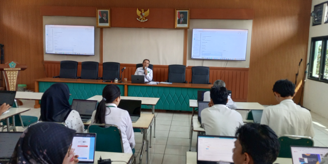Aplikasi SRIKANDI Diperkuat Melalui Pembinaan Arsip Dinamis di Lingkungan Kemenag Kabupaten Sukabumi