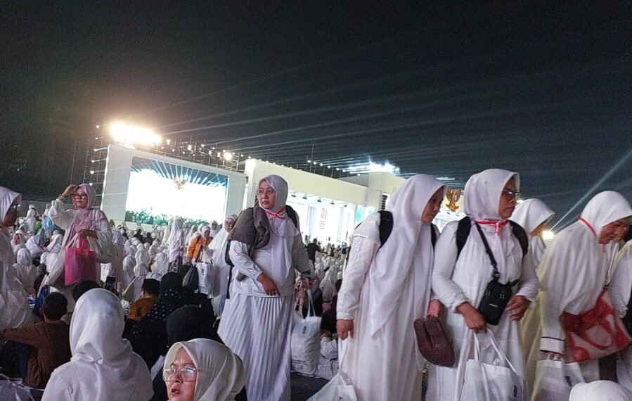 ASN Kemenag Kabupaten Sukabumi Ikuti Zikir dan Doa Kebangsaan Bersama 100 Ribu Jemaah di Monas