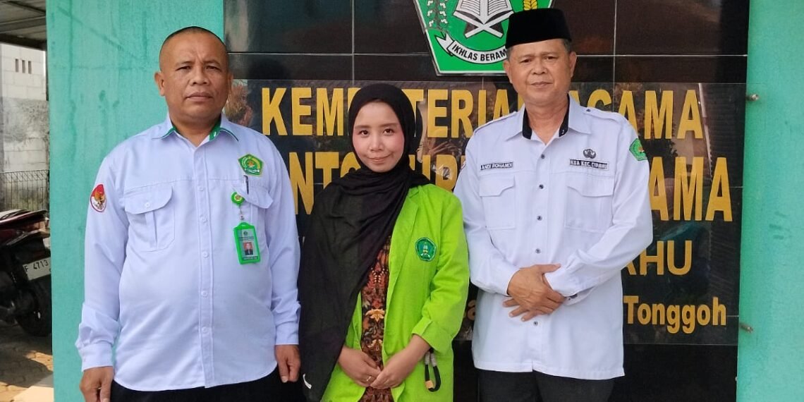 Kepala KUA Cidahu Sambut Mahasiswi PPL STAI Al-Andina
