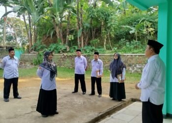 KUA Kadudampit Gelar Apel Pagi, Perkuat Disiplin dan Komitmen Pelayanan
