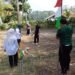 KUA Surade Semarakkan HUT Ke-81 Kemerdekaan RI dengan Pemasangan Umbul-Umbul