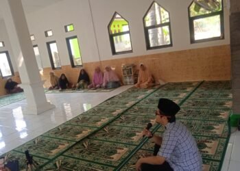 Menguatkan Tauhid, Penyuluh KUA Surade Ajak Jamaah Tinggalkan Khurafat di Bulan Safar