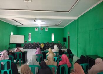 Penyuluh Agama KUA Gegerbitung Ajak Jamaah Tanamkan Karakter Anak Indonesia Hebat pada Pengajian Rutin di Desa Buniwangi