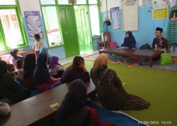 Penyuluh Agama KUA Sukalarang Luruskan Mitos Bulan Safar kepada Orang Tua Siswa PAUD Sedap Malam