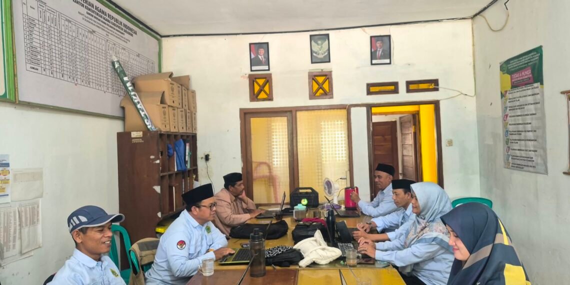 Penyuluh Agama Islam KUA Kadudampit Susun Laporan EPA sebagai Wujud Akuntabilitas Kinerja
