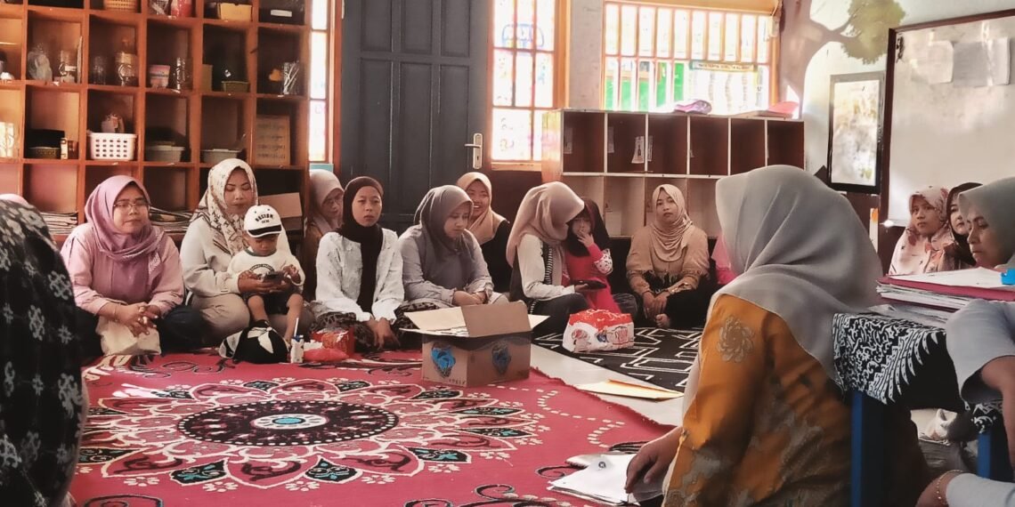 Penyuluh Agama KUA Cimanggu Edukasi Pencegahan Stunting melalui Pendewasaan Usia Perkawinan
