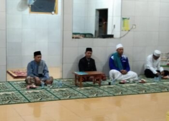 Penyuluh Agama Islam KUA Ciracap Sampaikan Bimbingan Peningkatan Kualitas Ibadah di Masjid Al Hikmah Ujunggenteng