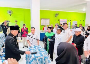 Perkuat Sinergi Pemerintahan, Kepala KUA Gunungguruh Jadi Rohaniawan Pelantikan PAW Kepala Desa Cikujang