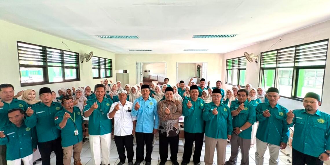 MIN 2 Sukabumi Gelar Serah Terima Jabatan Plt. Kepala Madrasah