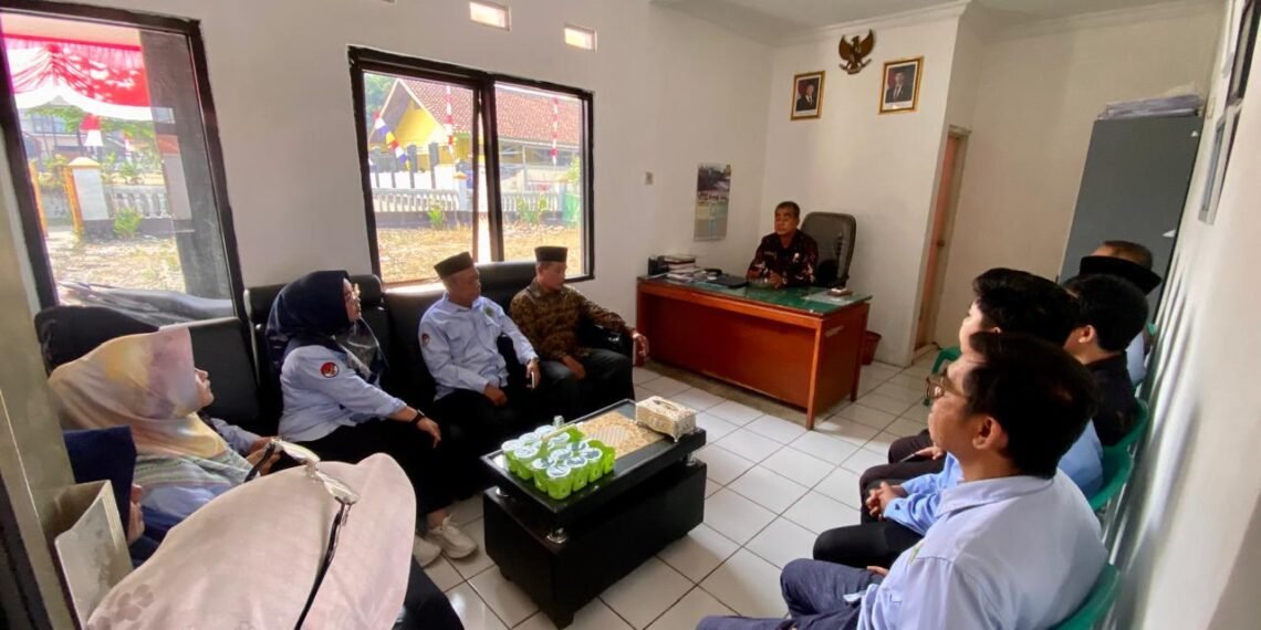 Kepala KUA Cibadak Gelar Rapat Koordinasi Sukseskan Gerakan Bersih-Bersih Masjid