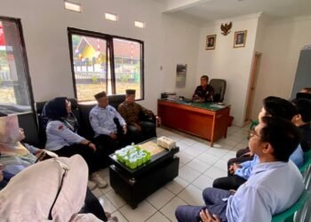 Kepala KUA Cibadak Gelar Rapat Koordinasi Sukseskan Gerakan Bersih-Bersih Masjid
