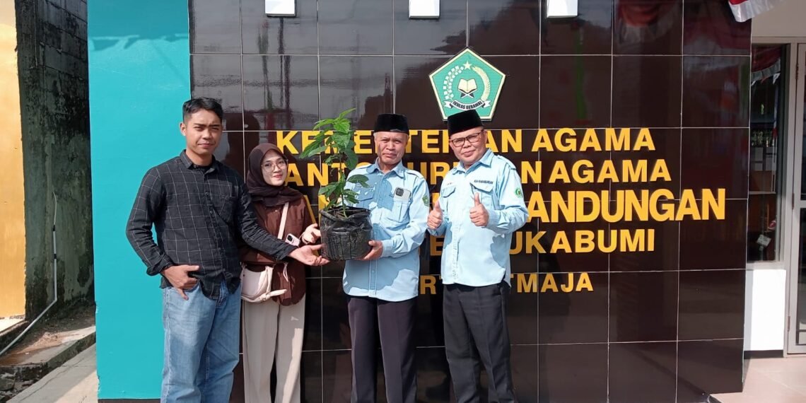Peduli Lingkungan, KUA Kabandungan Bekali Calon Pengantin melalui Binwin dan Program PEPELING
