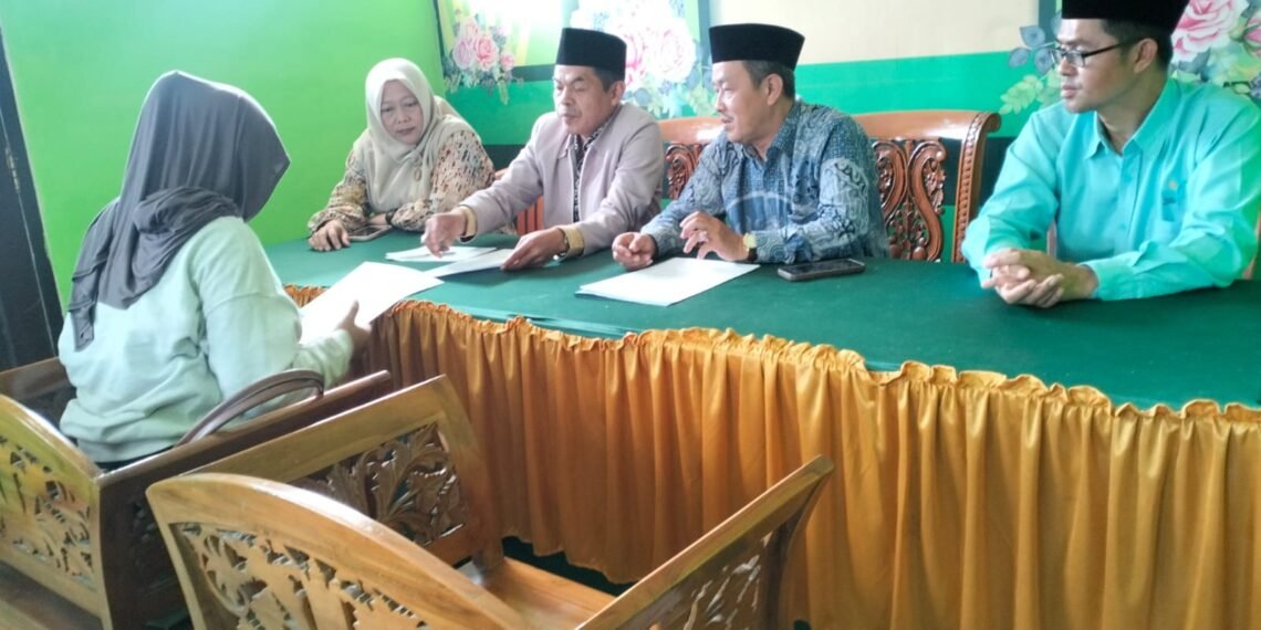 Ikrar Masuk Islam di KUA Gunungguruh, Wujud Pelayanan dan Pembinaan Keagamaan