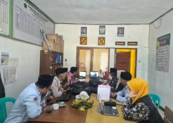 KUA Kadudampit Ikuti Rakor Persiapan GEBER Masjid Secara Daring