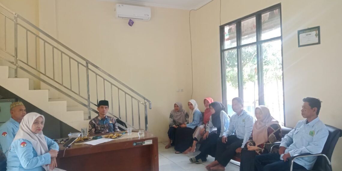 Rapat Persiapan GEBER MAS, KUA Sagaranten Matangkan Pelaksanaan Gerakan Bersih-Bersih Masjid