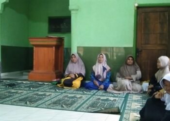 Penyuluh Agama Islam KUA Ciracap Sosialisasikan GEBER MAS dan Semangat Beramal di Masjid Al-Hidayah