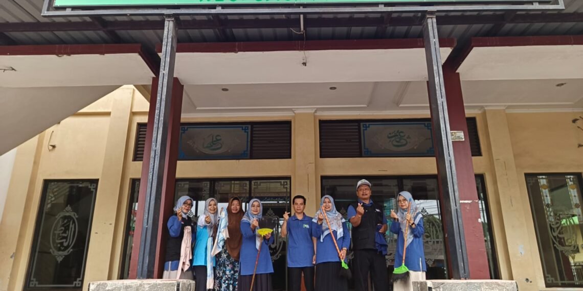 Kepala dan Penyuluh KUA Sagaranten Ikuti GEBER MAS di Masjid Besar Al-Hidayah