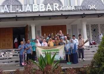 KUA Sukalarang Gelar GEBER MASJID di Masjid Al-Jabbar Cimangkok