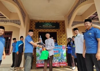 Semarak HUT RI ke-81, KUA Cidahu Gelar GEBER MAS di Masjid Jami Al-Juhromiyah