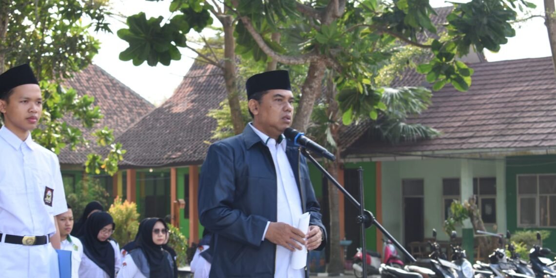 H. Henda Pamit dari MAN 3 Sukabumi: Pergi dari Jabatan, Tinggalkan Jejak Kebaikan
