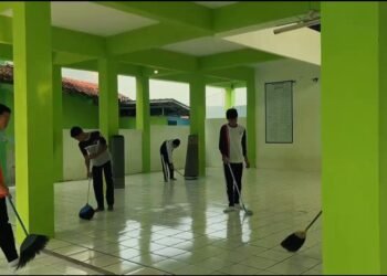 Geber Masjid MAN 2 Sukabumi, Wujudkan Masjid Bersih, Nyaman, dan ASRI
