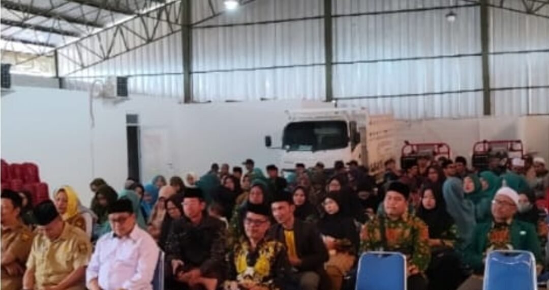 Penyuluh KUA Lengkong Bahas Fiqih Muharromatunnikah dalam Pengajian MTA Kecamatan Lengkong