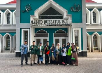 KUA Cisaat Turun Bersama, Sukseskan GEBER MAS di Sejumlah Masjid