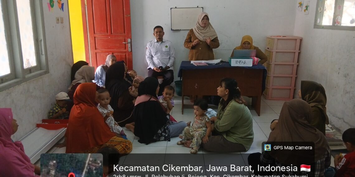 Penyuluh KUA Cikembar Berikan Edukasi Keluarga Sakinah dan Pencegahan Stunting di Posyandu