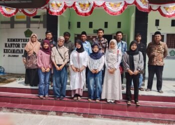 KUA Palabuhanratu Laksanakan Bimwin, Tanamkan Kepedulian Lingkungan melalui PEPELING