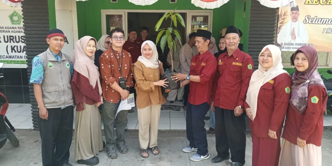 KUA Cisolok Tanamkan Kepedulian Lingkungan dalam Bimbingan Perkawinan bagi Calon Pengantin