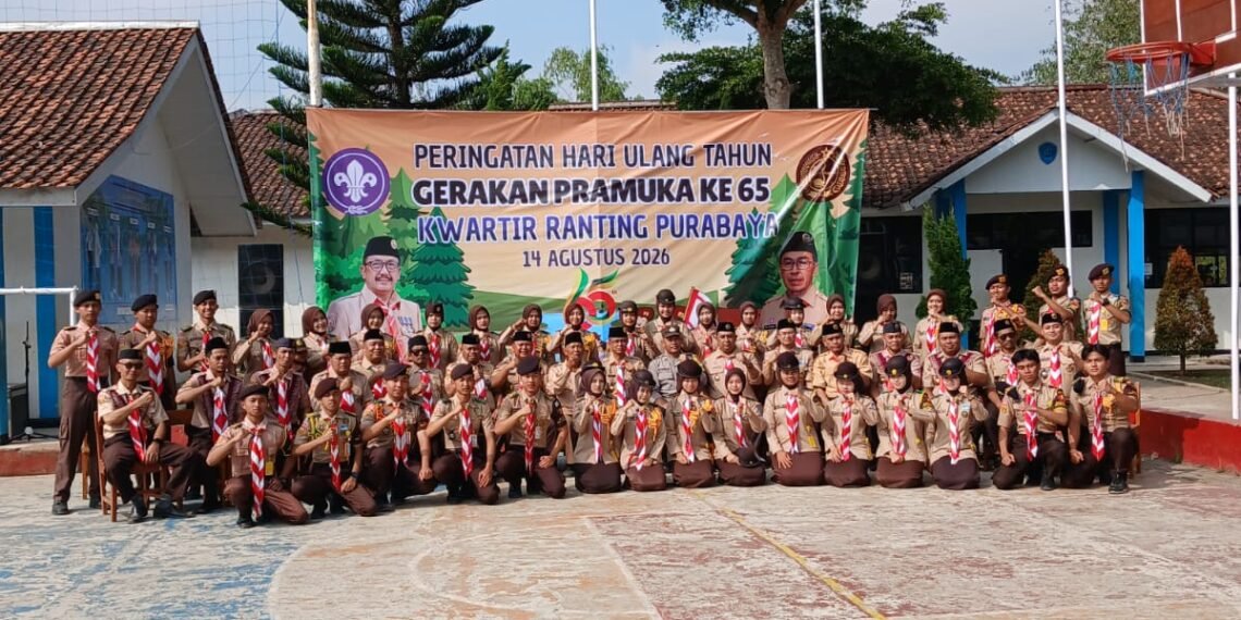 Penyuluh KUA Purabaya Perkuat Sinergi dengan Kwarran dalam Upacara HUT Pramuka ke-65