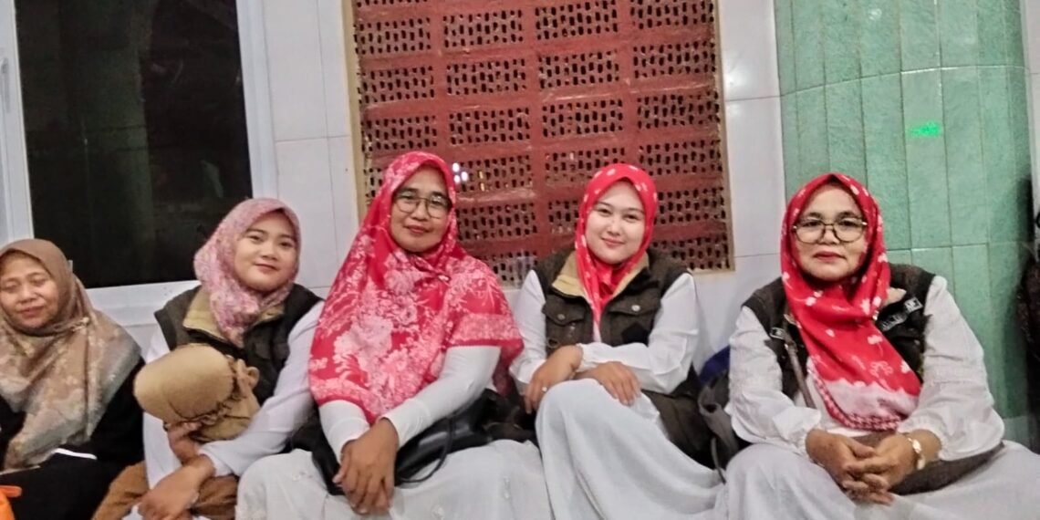 Jajaran KUA Ciracap Hadir Lengkap, Ikuti Khatmil Qur’an dan Doa Tasyakkur
