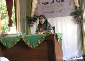 Penyuluh Agama Sukalarang Isi Kajian Maulid Nabi Muhammad SAW di MT At-Taqwa