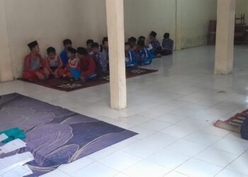 KUA Sukalarang Perkuat Pembinaan Spiritual Siswa melalui Pembacaan Ratib Al-Attas
