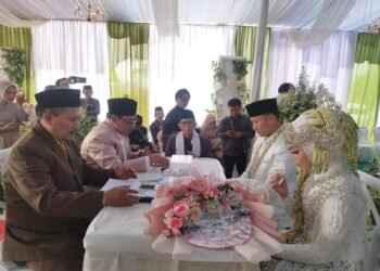 Kepala KUA Parungkuda Layani Pencatatan Nikah Putri Kepala KUA Lengkong di Ponpes Ar-Rihlah