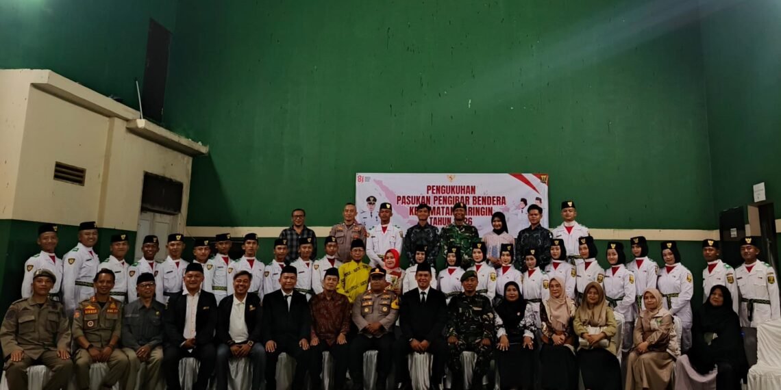 Kepala KUA Caringin Hadiri Pengukuhan Paskibra Tingkat Kecamatan