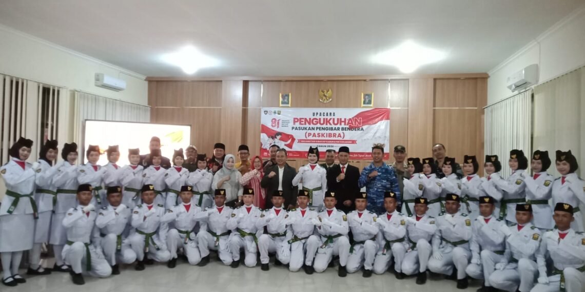 Kepala KUA Ciracap Hadiri Pengukuhan Paskibra, Dukung Generasi Muda Mengemban Tugas Kebangsaan