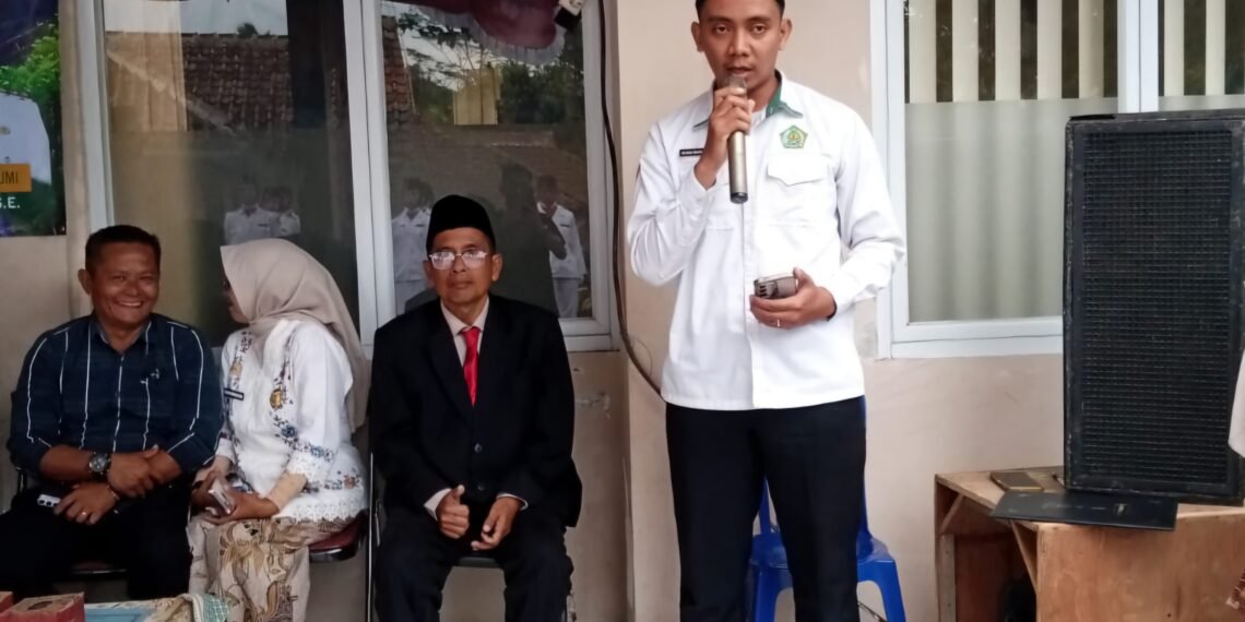 Penyuluh KUA Cibitung Pimpin Doa Pengukuhan Paskibra HUT ke-81 RI