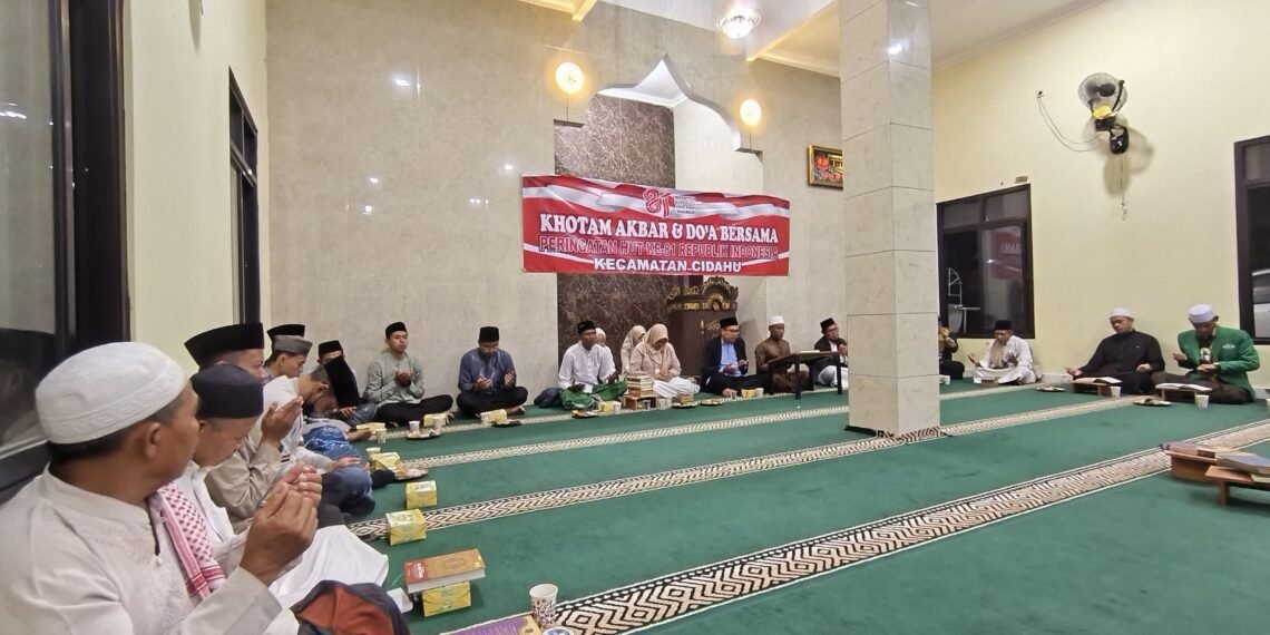KUA Cidahu Perkuat Syukur Kemerdekaan melalui Doa Bersama dan Khatam Kubro