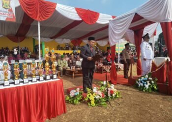 Ketuk Pintu Langit, Kepala KUA Nagrak Panjatkan Doa untuk Kedamaian dan Kemajuan Bangsa