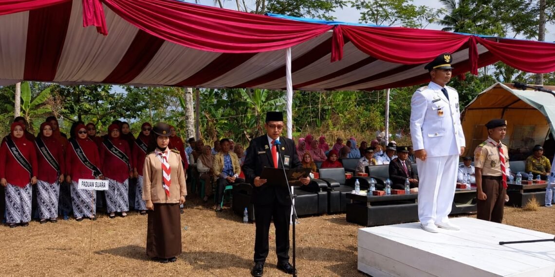 KUA Curugkembar Teguhkan Semangat Kebangsaan melalui Upacara HUT ke-81 RI