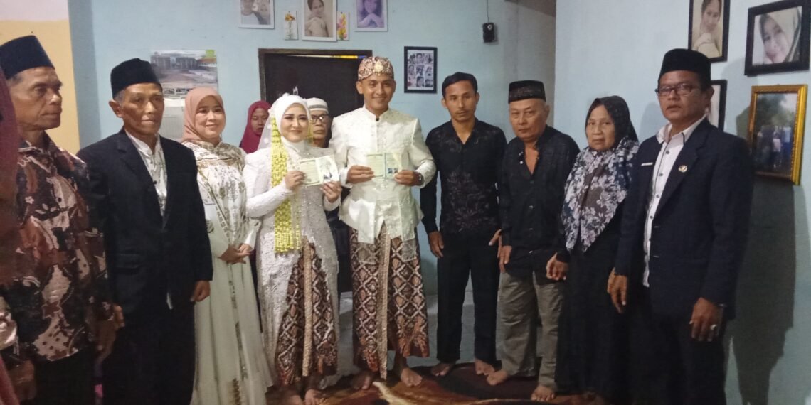 Akad Nikah di Hari Kemerdekaan, Penghulu KUA Cibitung Layani Pernikahan Warga Talagamuri