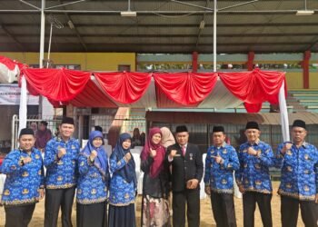 KUA Cisaat Perkuat Semangat Kebangsaan melalui Upacara HUT ke-81 RI di GOR Korpri