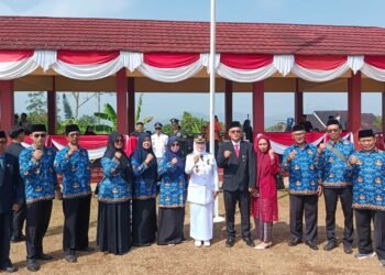 PLT Kepala KUA Kebonpedes Pimpin Doa Upacara HUT ke-81 RI, Perkuat Syukur dan Semangat Kebangsaan