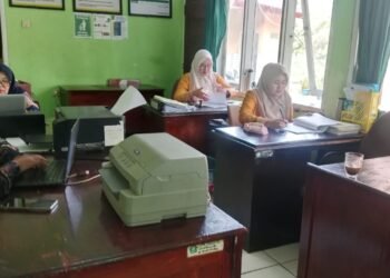 Kepala KUA Ciracap Perkuat Koordinasi Antarpegawai untuk Tingkatkan Kualitas Layanan
